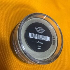 bareMinerals Eyecolor in color REFRESH Size 0.02 Oz. / 0.57 g NEW SEALED